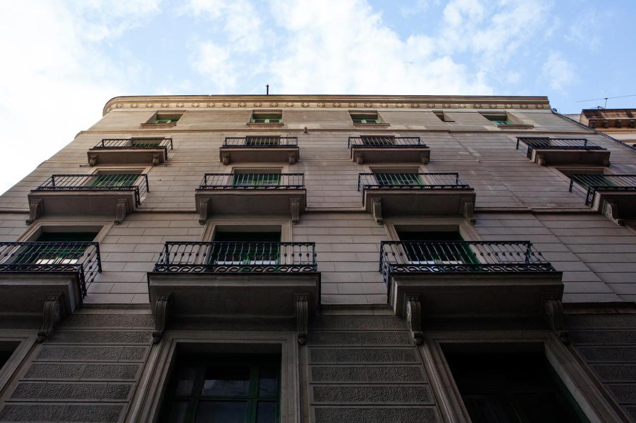 Ramblas Apartments Барселона Стая снимка