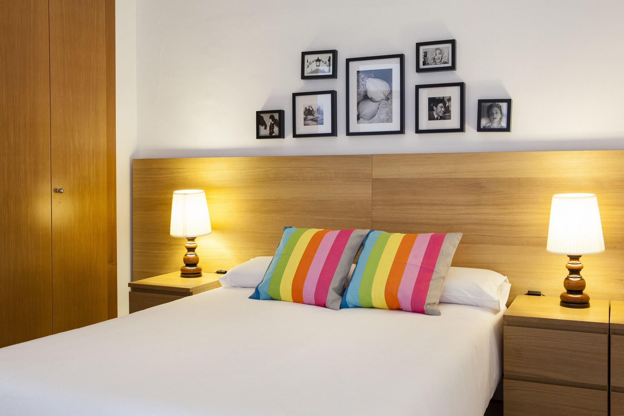 Ramblas Apartments Барселона Екстериор снимка
