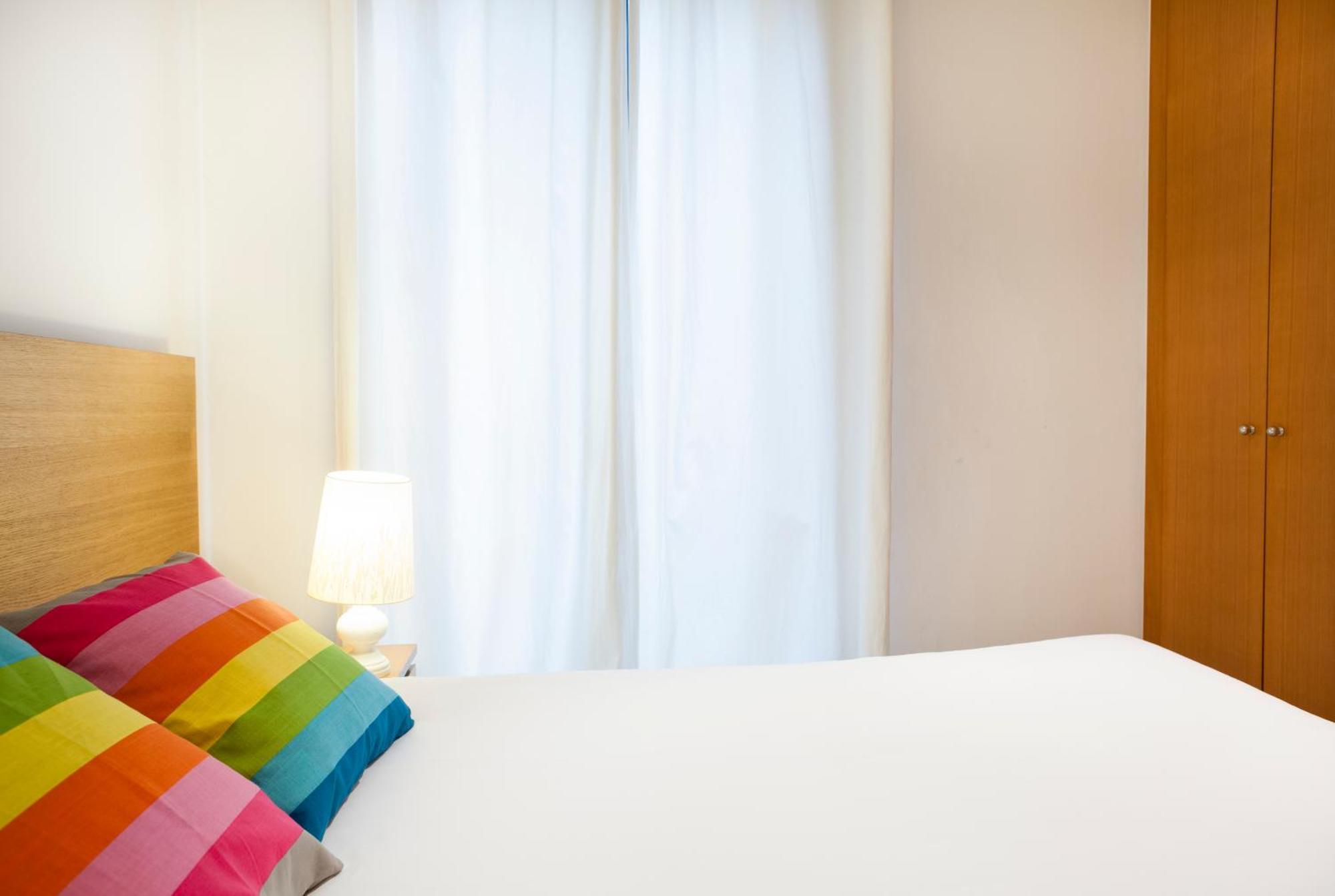 Ramblas Apartments Барселона Стая снимка