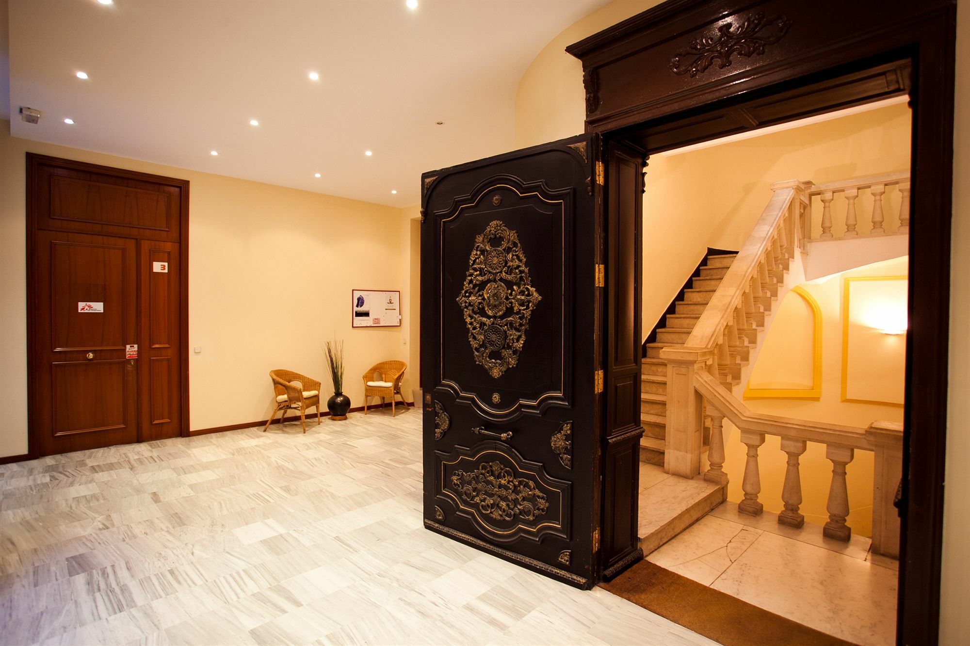 Ramblas Apartments Барселона Екстериор снимка